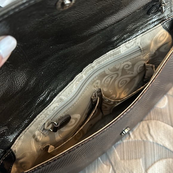 Brighton embossed shoulder bag - Picture 6 of 9